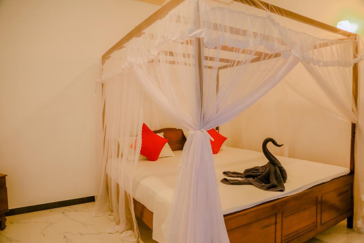 Sajana Ocean Hill Bed and Breakfast Mirissa Εξωτερικό φωτογραφία