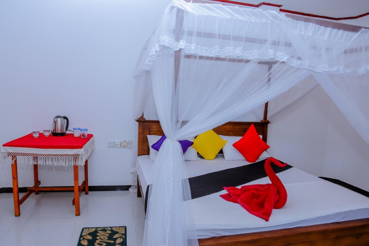 Sajana Ocean Hill Bed and Breakfast Mirissa Εξωτερικό φωτογραφία