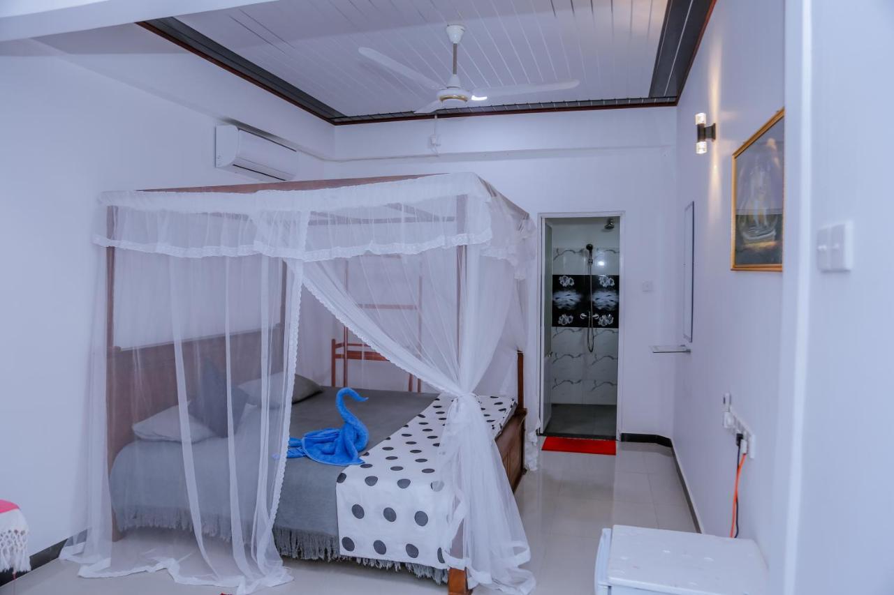 Sajana Ocean Hill Bed and Breakfast Mirissa Εξωτερικό φωτογραφία