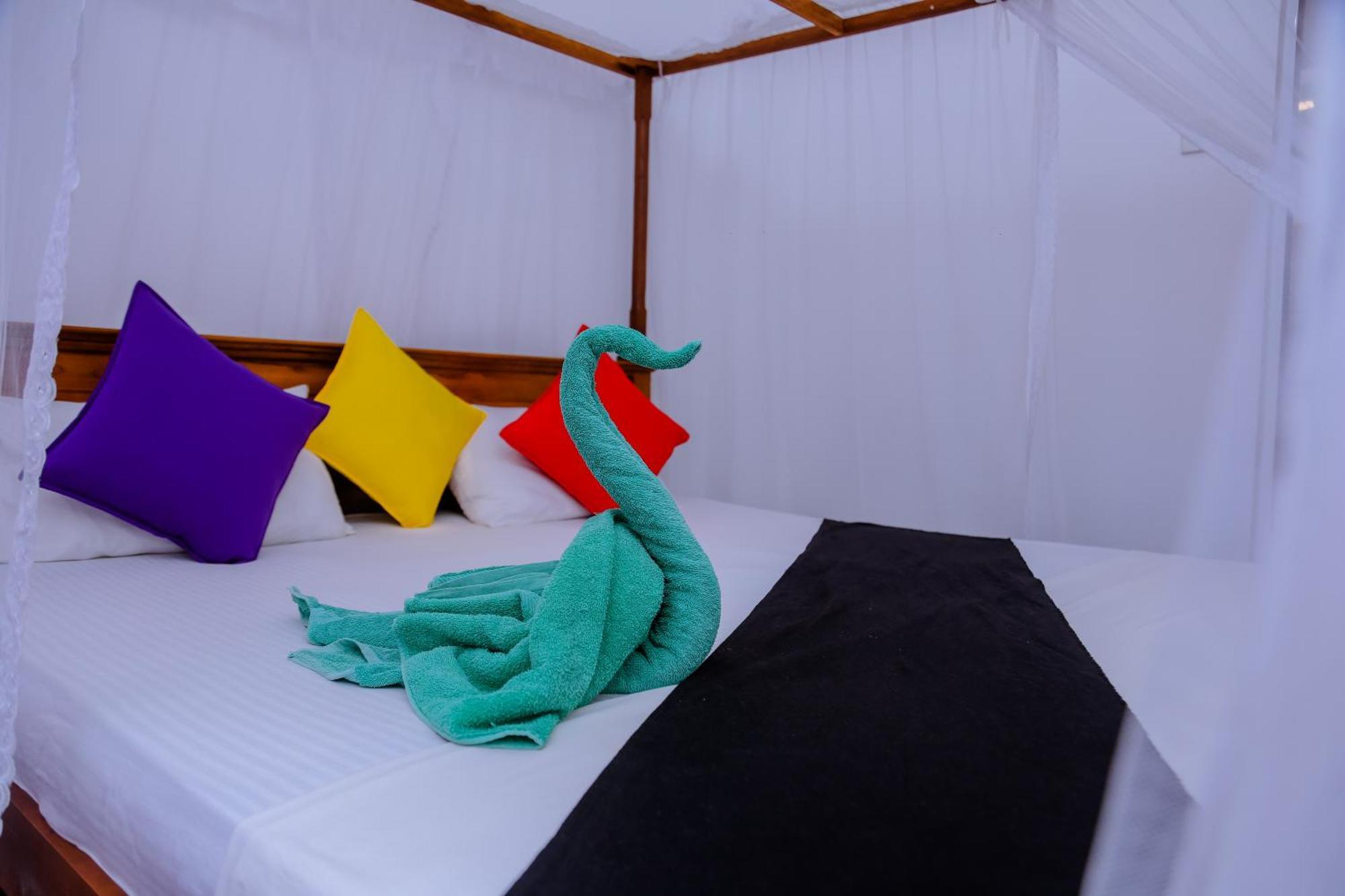 Sajana Ocean Hill Bed and Breakfast Mirissa Εξωτερικό φωτογραφία