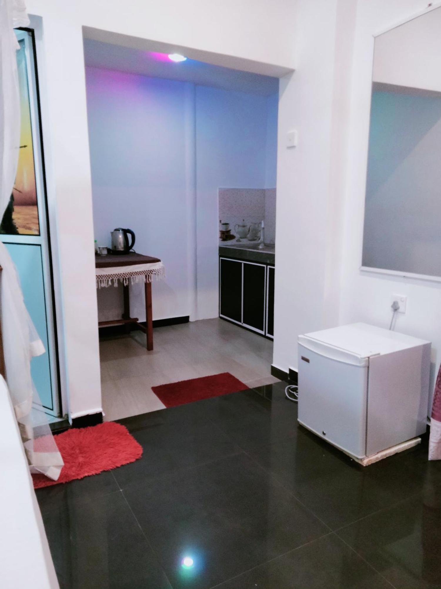 Sajana Ocean Hill Bed and Breakfast Mirissa Δωμάτιο φωτογραφία