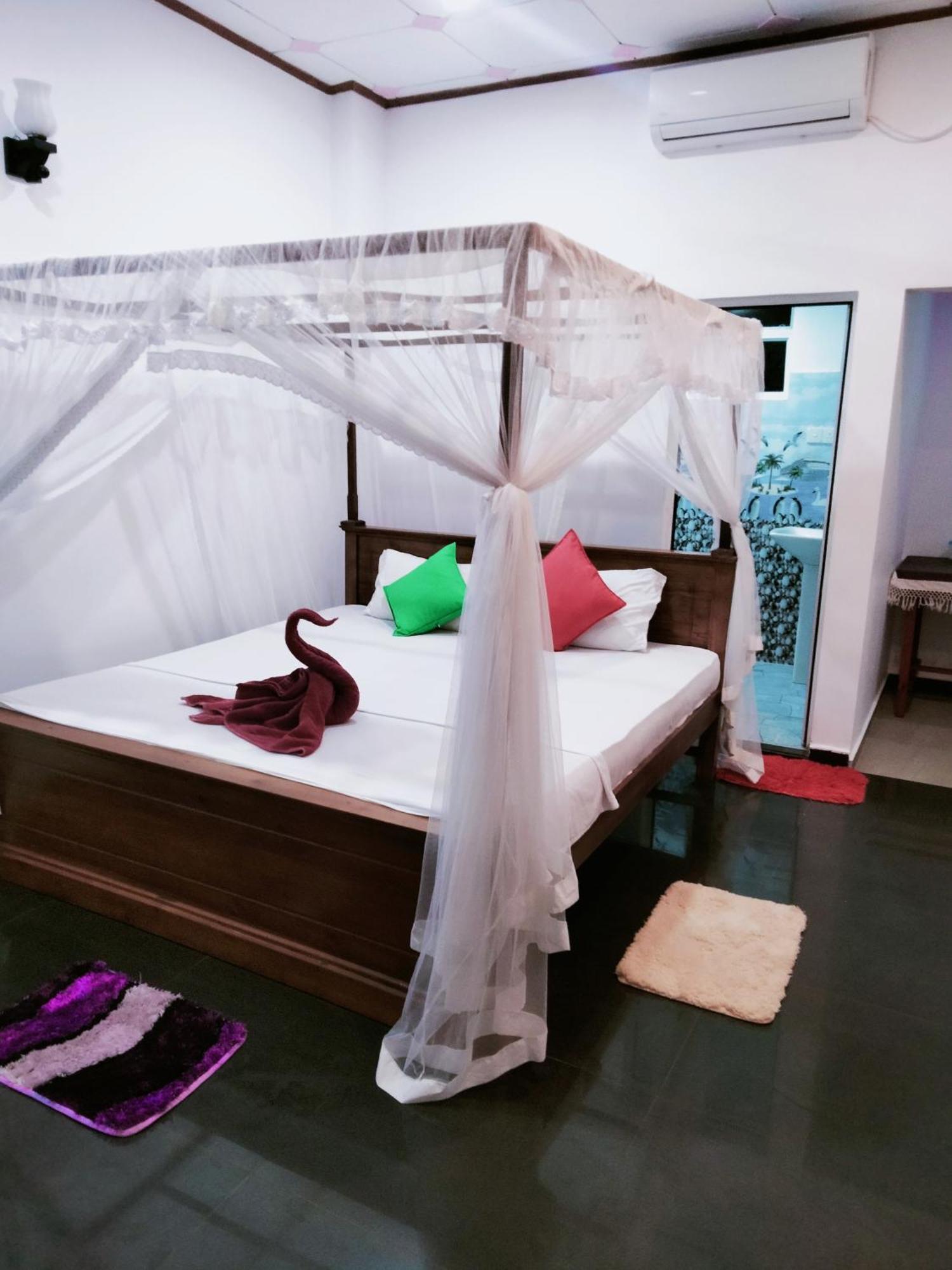 Sajana Ocean Hill Bed and Breakfast Mirissa Δωμάτιο φωτογραφία