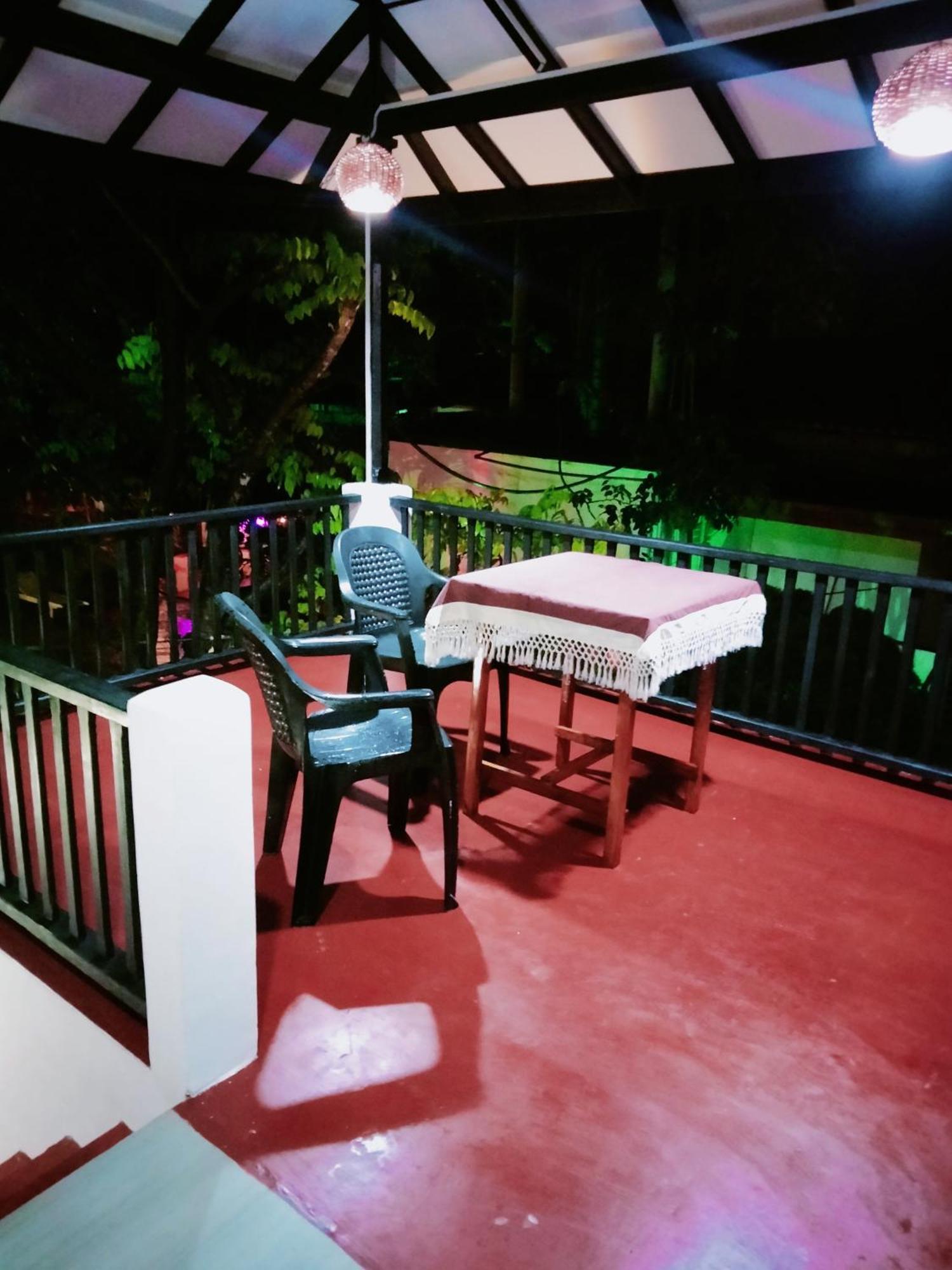 Sajana Ocean Hill Bed and Breakfast Mirissa Δωμάτιο φωτογραφία